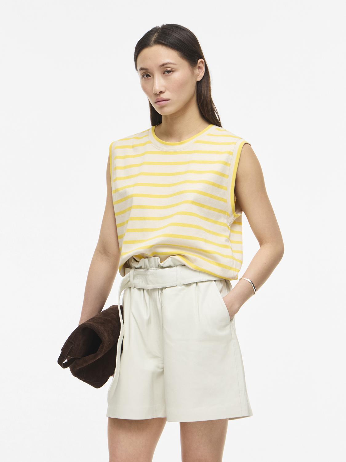 model_shot-front